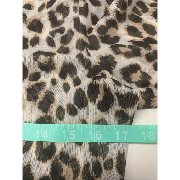 Cheetah Patterned Crop Top - Picture 7 of 8